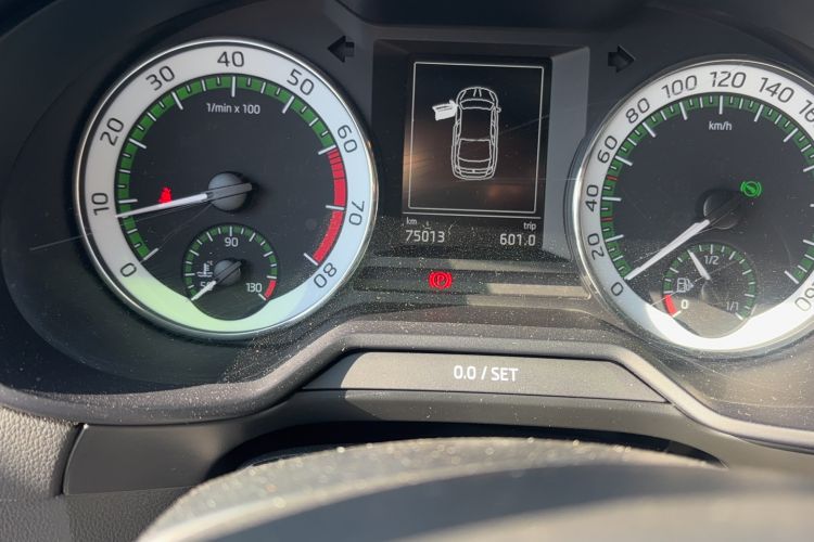 Used Skoda Octavia 2019 TSI230 DSG Luxury Edition Odometer Close Up