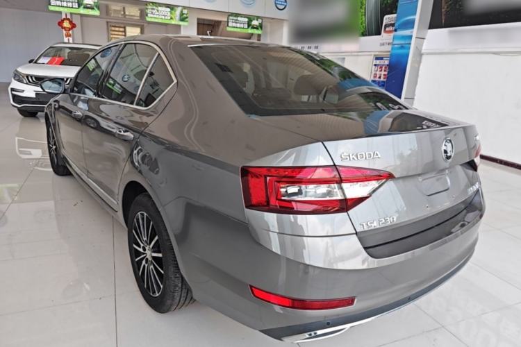 Used Skoda Octavia 2019 TSI230 DSG Luxury Edition Rear Left 45 Deg