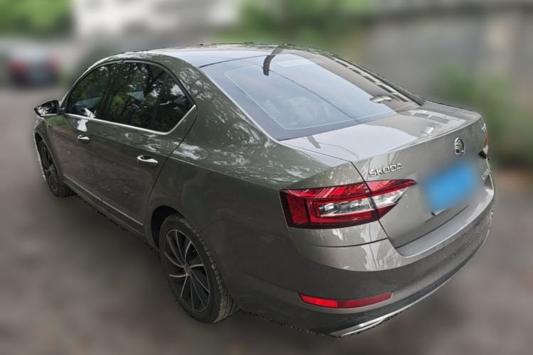 Used Skoda Octavia 2019 TSI280 DSG Luxury Edition Rear Left 45 Deg