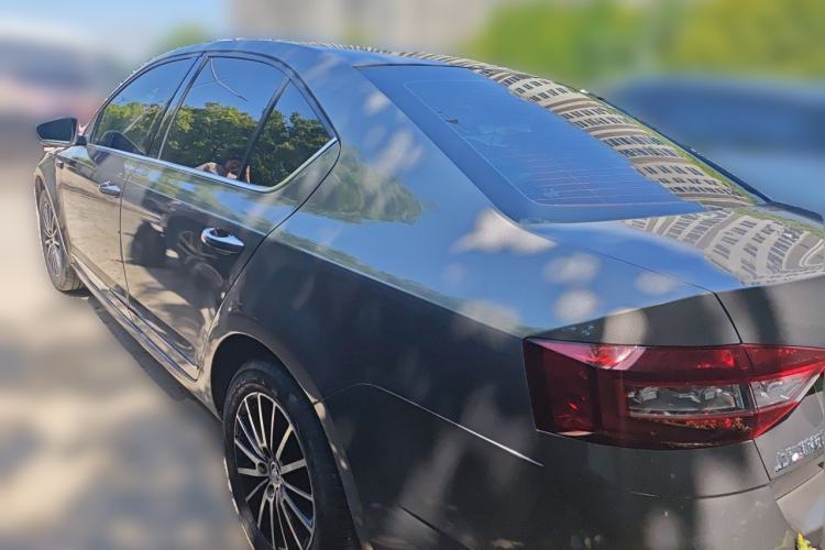 Used Skoda Octavia 2019 1.5L Automatic Smart Drive Luxury Edition China VI Standard Rear Left 45 Deg