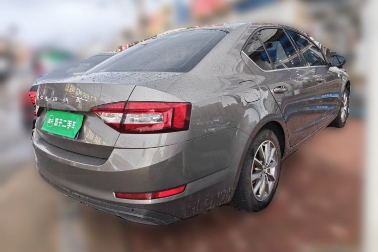 Used Skoda Octavia 2019 1.5L Automatic SmartDrive Comfort Edition China VI Standard Rear Right 45 Deg