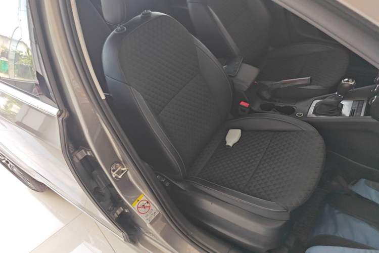 Used Skoda Octavia 2019 TSI230 DSG Luxury Edition Right Front Seat