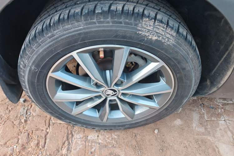 Used Skoda Octavia 2019 1.5L Automatic SmartDrive Comfort Edition China VI Standard Right Rear Wheel Hub