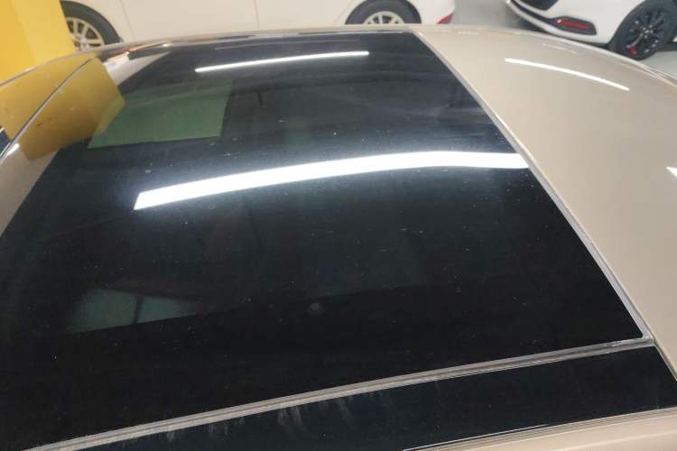 Used Skoda Octavia 2019 TSI230 DSG SmartDrive Luxury Edition China VI Roof