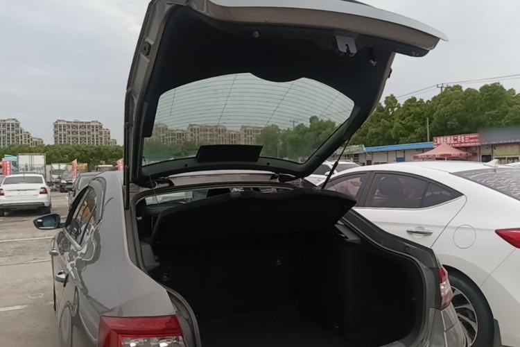 Used Skoda Octavia 2019 1.5L Automatic Luxury Edition Trunk