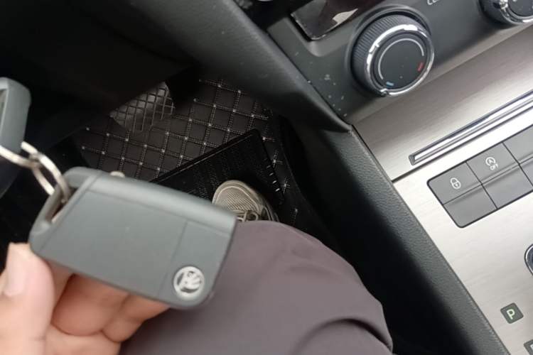 Used Skoda Octavia 2019 1.5L Automatic Luxury Edition Vehicle Key