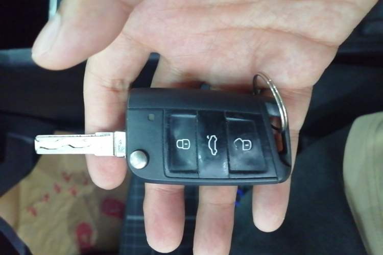 Used Skoda Octavia 2019 1.5L Automatic SmartDrive Comfort Edition China VI Standard Vehicle Key