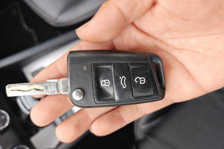 Used Skoda Octavia 2019 1.5L Automatic SmartDrive Comfort Edition China VI Standard Vehicle Key