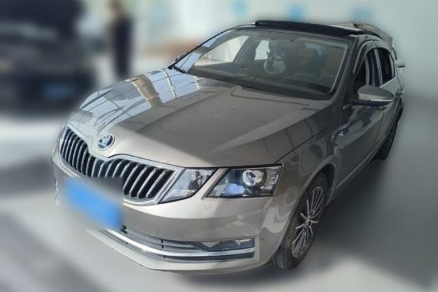 Used Skoda Octavia 2019 1.5L Automatic Smart Drive Luxury Edition China VI Standard