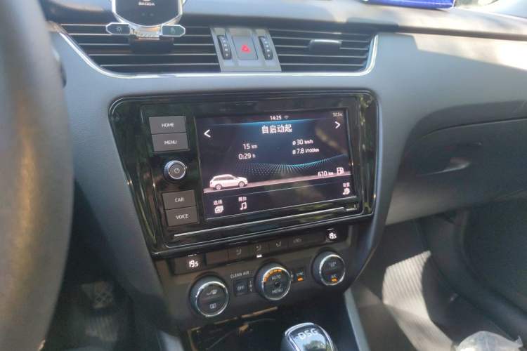 Used Skoda Octavia 2019 TSI280 DSG Luxury Edition Station Wagon China V Standard Audio And AC Panel