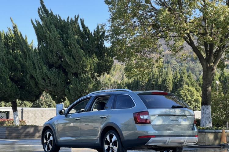 Used Skoda Octavia 2019 TSI280 DSG Flagship Wagon China VI Standard Exterior 2