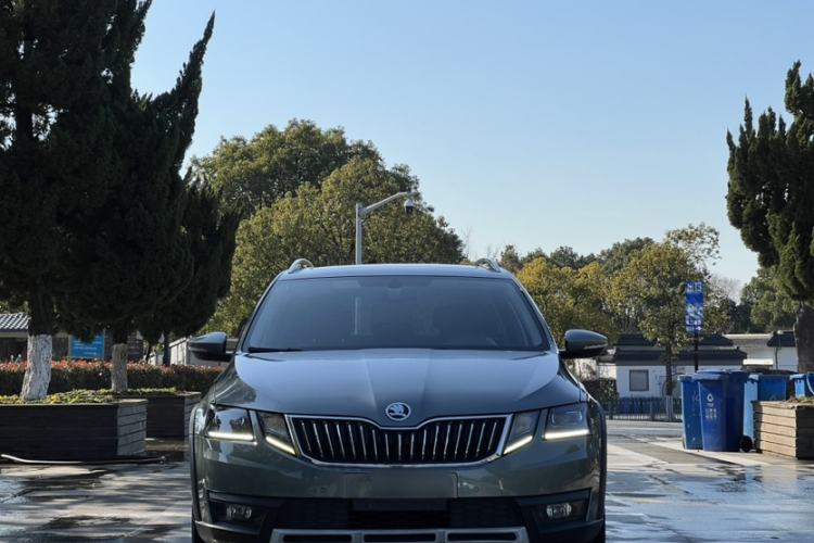 Used Skoda Octavia 2019 TSI280 DSG Flagship Wagon China VI Standard Exterior 3