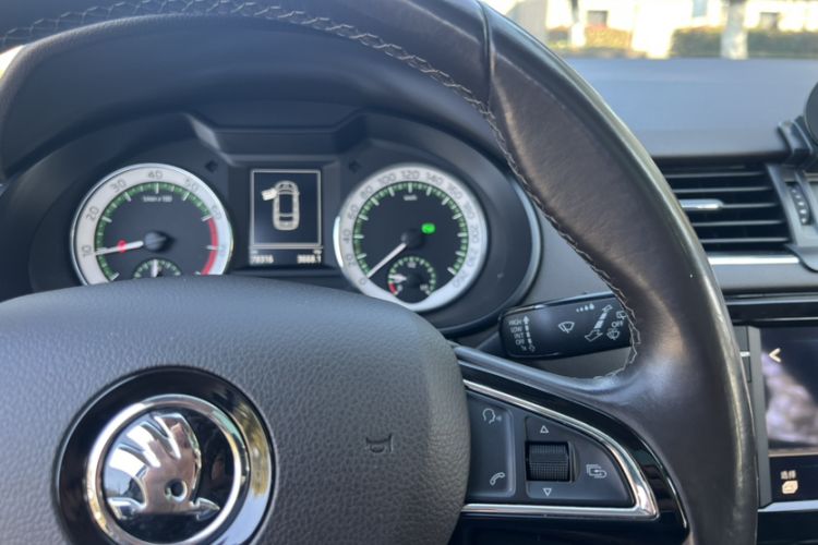 Used Skoda Octavia 2019 TSI280 DSG Flagship Wagon China VI Standard Interior 4