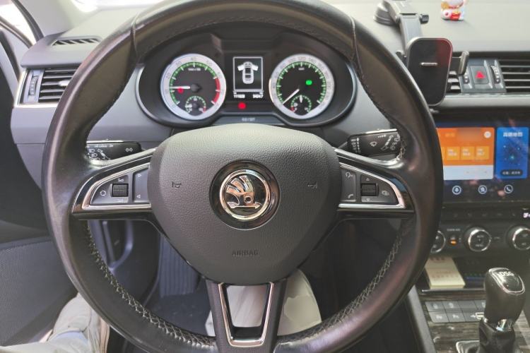 Used Skoda Octavia 2019 TSI280 DSG Smart Drive Flagship Edition China VI Steering Wheel