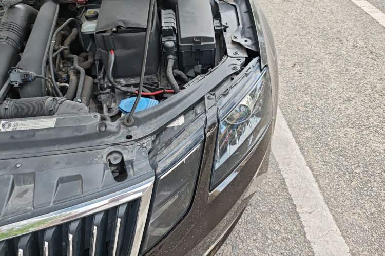 Used Skoda Octavia 2019 TSI230 DSG Comfort Edition Engine Bay Left