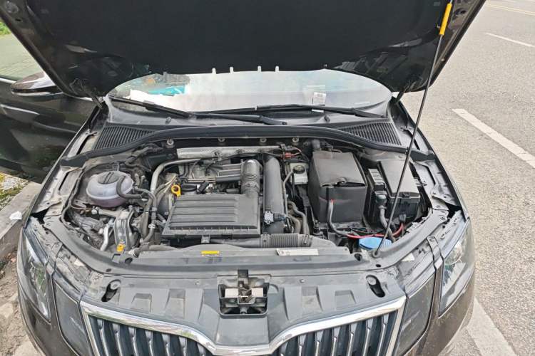 Used Skoda Octavia 2019 TSI230 DSG Comfort Edition Engine Bay