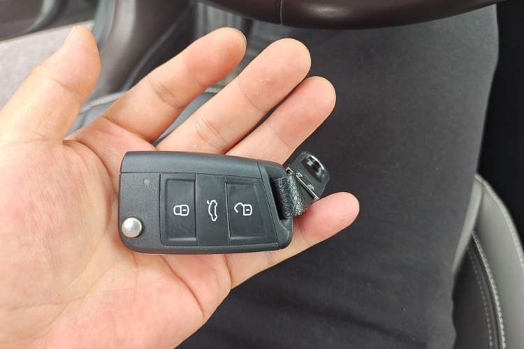 Used Skoda Octavia 2019 TSI280 DSG Flagship Wagon China VI Standard Vehicle Key