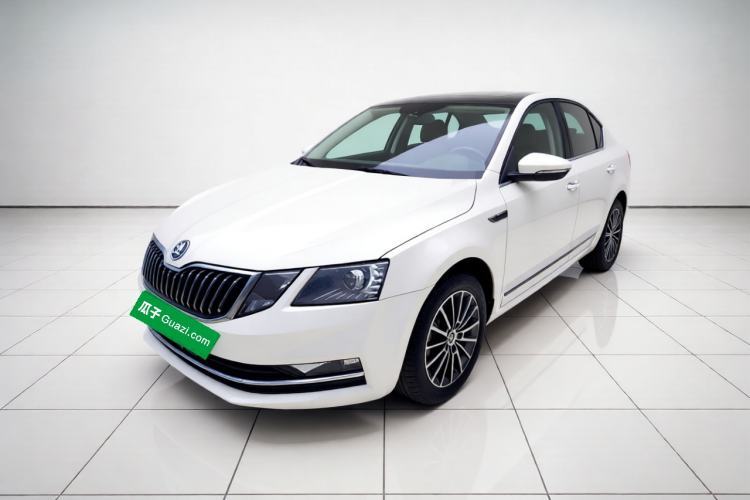 Used Skoda Octavia 2019 1.5L Automatic Smart Drive Luxury Edition China VI Standard Guazi used car, China used car export, Used car for sale, Used cars, Cheapest cars for sale