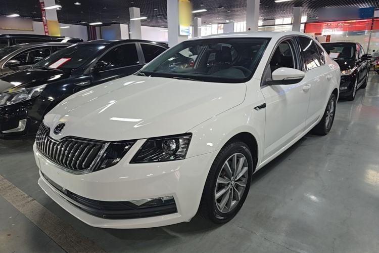 Used Skoda Octavia 2019 TSI230 DSG Smart & Comfort Edition China VI Standard Guazi used car, China used car export, Used car for sale, Used  cars, Cheapest cars for sale