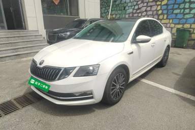 Used Skoda Octavia 2019 1.5L Automatic Smart Drive Luxury Edition China VI Standard