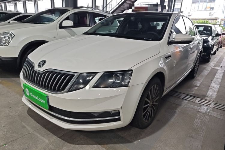 Ojetý Skoda Octavia 2019 TSI230 DSG SmartDrive Luxury Edition China VI Guazi used car, China used car export, Used car for sale, Used  cars, Cheapest cars for sale