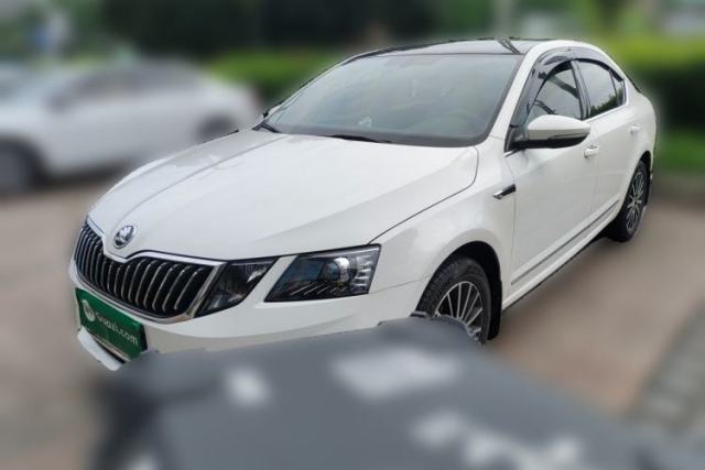 Używany Skoda Octavia 2019 1.5L Manual SmartDrive Luxury Edition China VI Standard