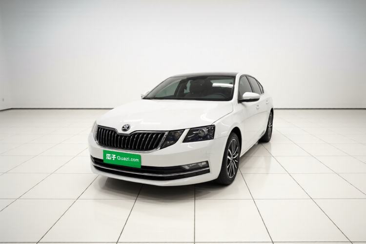Ojetý Skoda Octavia 2019 TSI230 DSG Luxury Edition Guazi used car, China used car export, Used car for sale, Used cars, Cheapest cars for sale