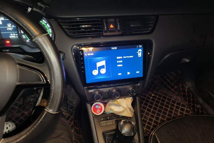 Used Skoda Octavia 2019 1.5L Manual Standard Edition China VI Audio And AC Panel
