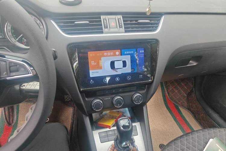 Used Skoda Octavia 2019 1.5L Automatic Smart Drive Luxury Edition China VI Standard Audio And AC Panel