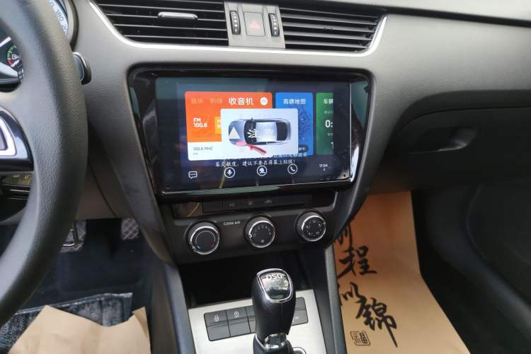 Used Skoda Octavia 2019 TSI280 DSG SmartDrive Luxury Edition China V Standard Audio And AC Panel