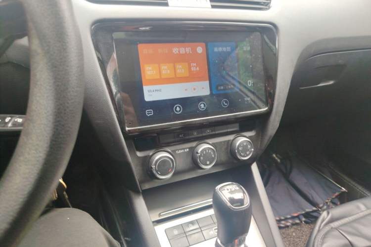 Used Skoda Octavia 2019 TSI280 DSG SmartDrive Luxury Edition China VI Audio And AC Panel