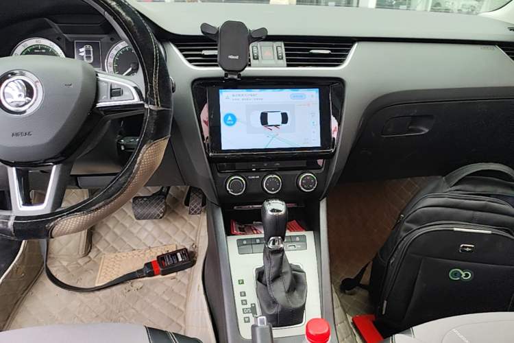 Used Skoda Octavia 2019 TSI230 DSG SmartDrive Luxury Edition China VI Audio And AC Panel