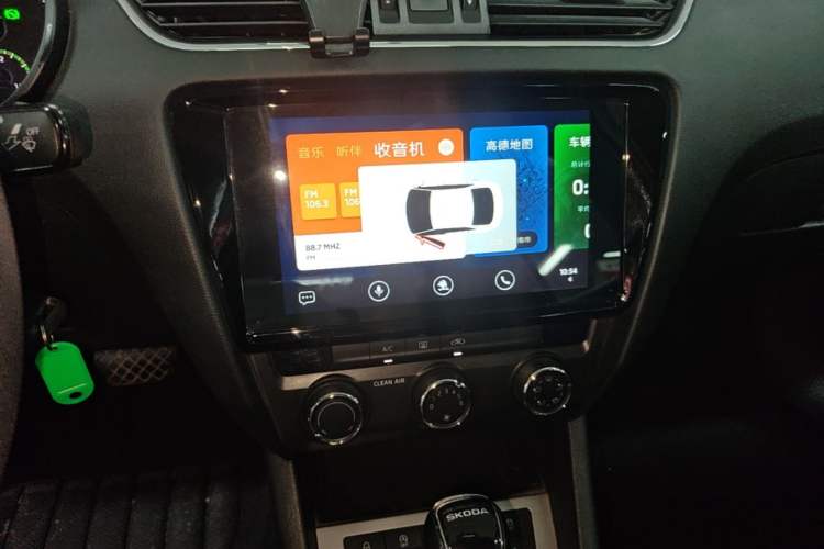 Used Skoda Octavia 2019 1.5L Automatic SmartDrive Comfort Edition China VI Standard Audio And AC Panel