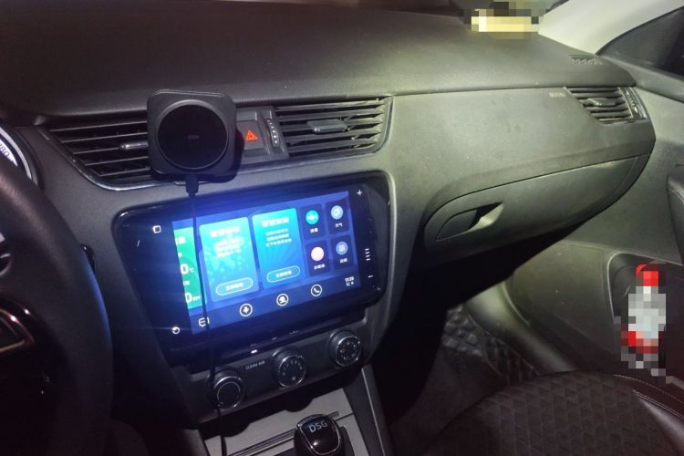 Used Skoda Octavia 2019 TSI230 DSG SmartDrive Luxury Edition China V Standard Audio And AC Panel