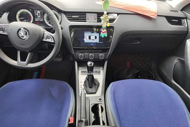 Used Skoda Octavia 2019 TSI230 DSG SmartDrive Luxury Edition China VI Audio And AC Panel