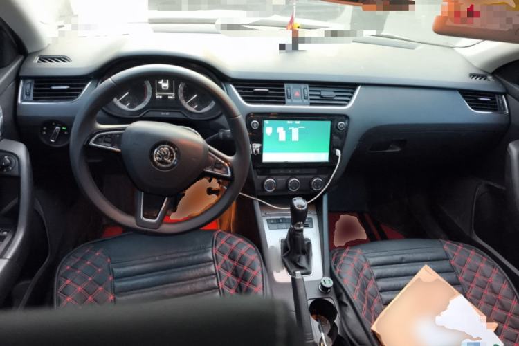 Used Skoda Octavia 2019 TSI280 DSG Luxury Edition Center Console