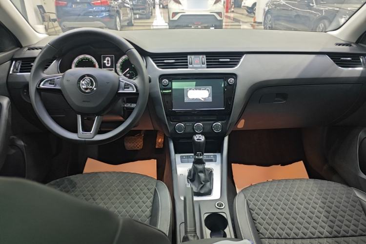 Used Skoda Octavia 2019 TSI280 DSG Luxury Edition Center Console