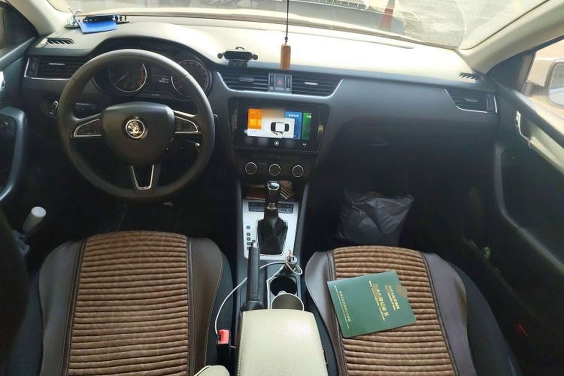 Used Skoda Octavia 2019 1.5L Automatic SmartDrive Comfort Edition China V Standard Center Console