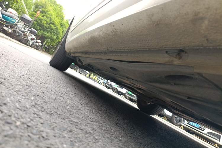 Used Skoda Octavia 2019 1.5L Automatic Smart Drive Luxury Edition China VI Standard Chassis Front Right