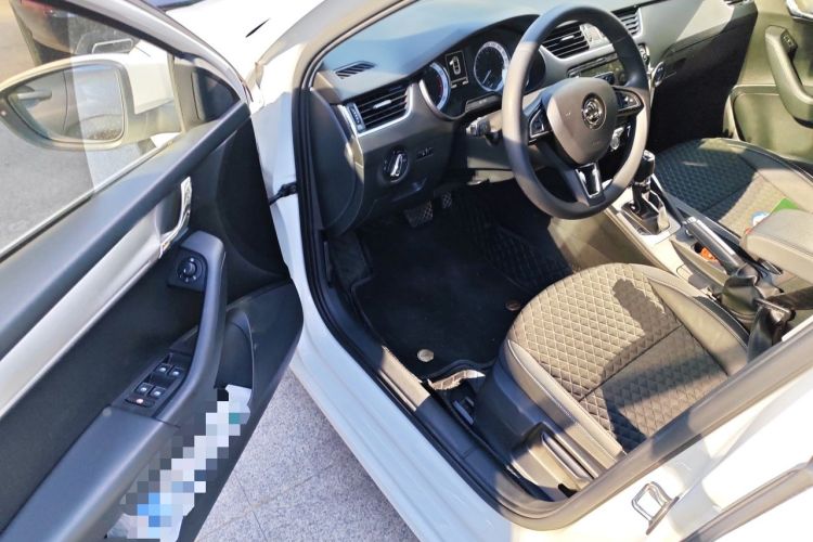 Used Skoda Octavia 2019 TSI230 DSG Luxury Edition Driver Seat