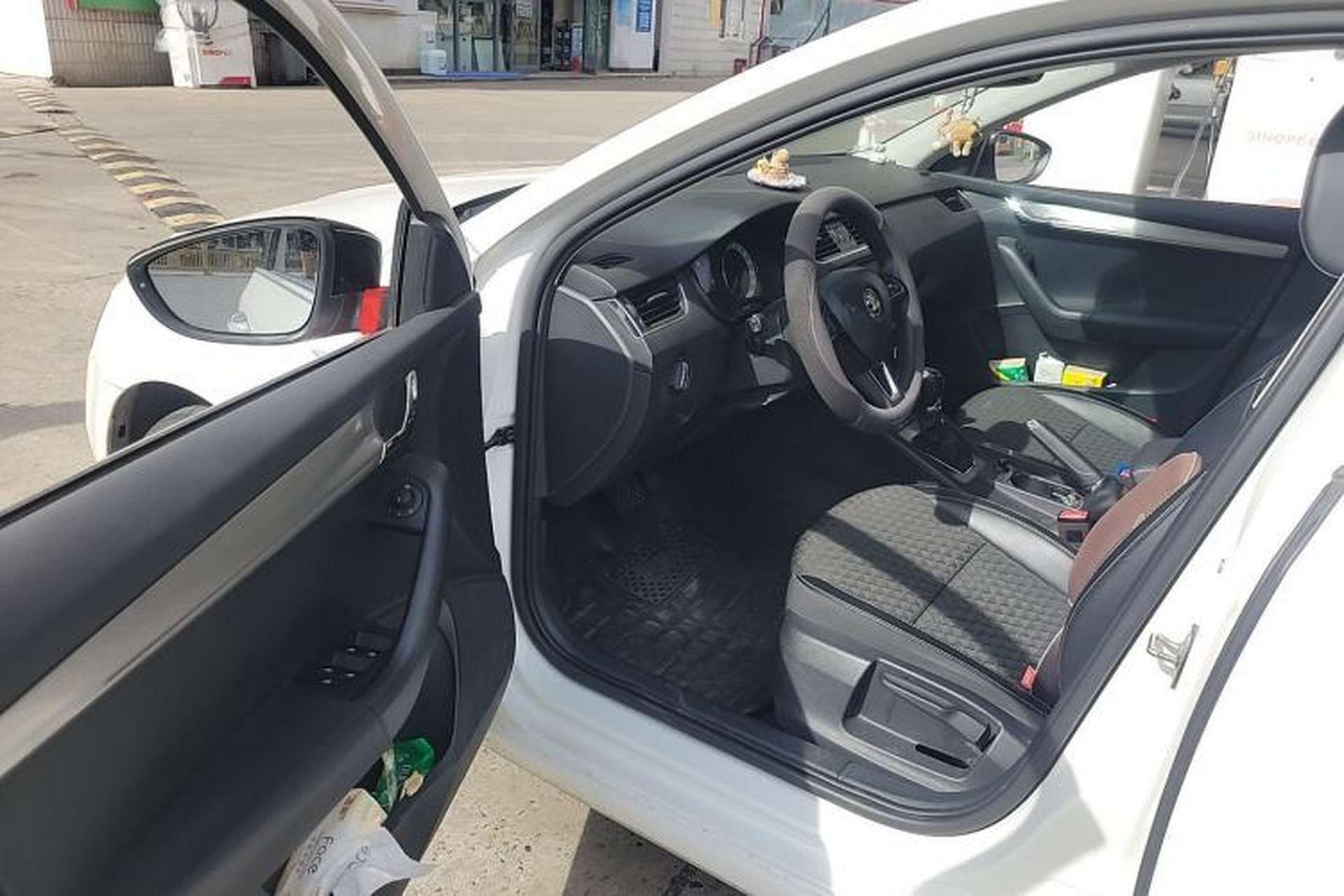 Used Skoda Octavia 2019 TSI280 DSG SmartDrive Luxury Edition China VI Driver Seat