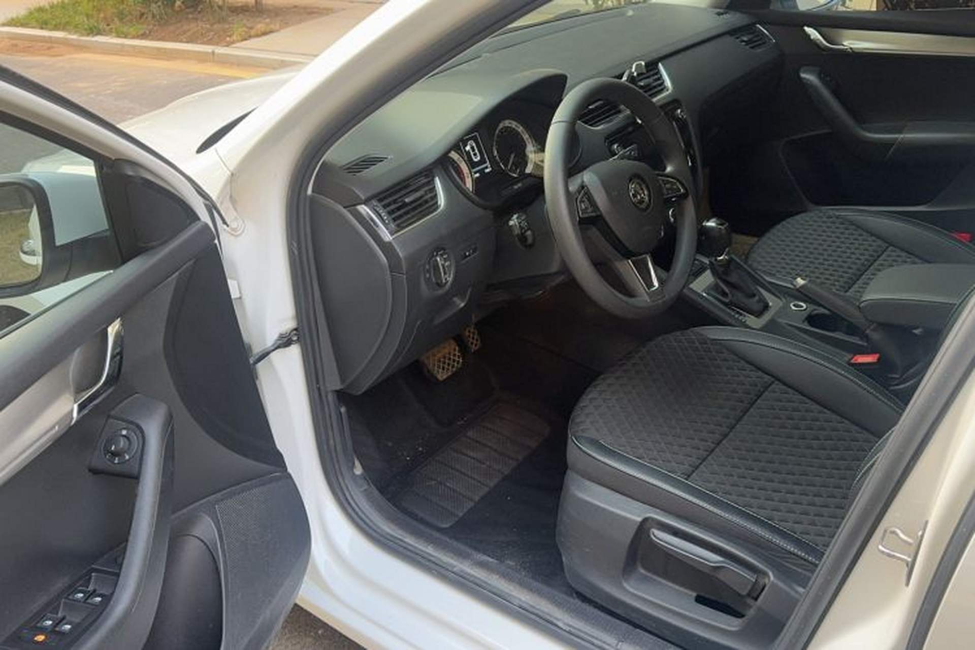 Used Skoda Octavia 2019 TSI230 DSG Luxury Edition Driver Seat