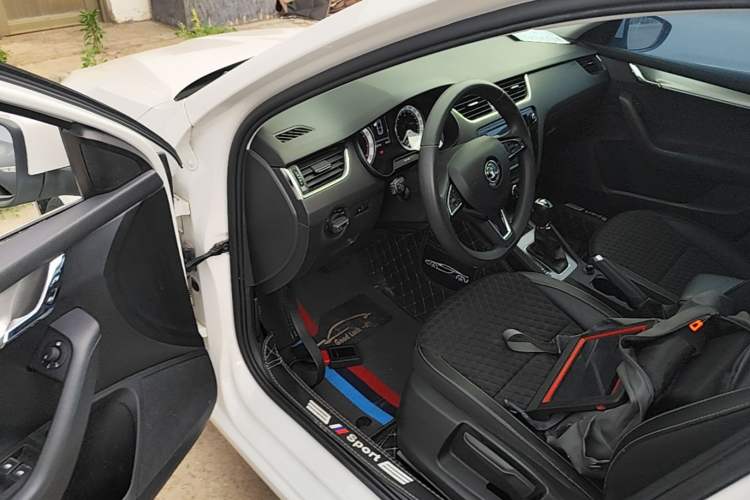 Used Skoda Octavia 2019 TSI230 DSG Luxury Edition Driver Seat