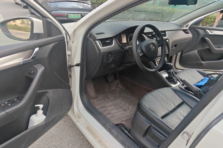 Used Skoda Octavia 2019 1.5L Automatic SmartDrive Comfort Edition China VI Standard Driver Seat