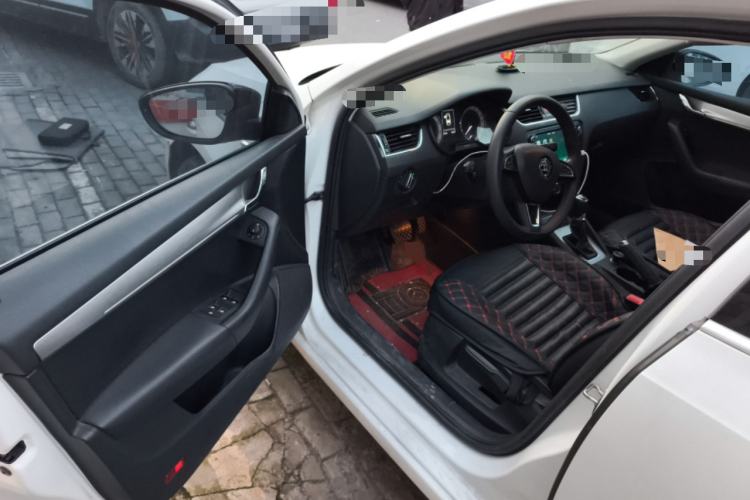 Used Skoda Octavia 2019 TSI280 DSG Luxury Edition Driver Seat