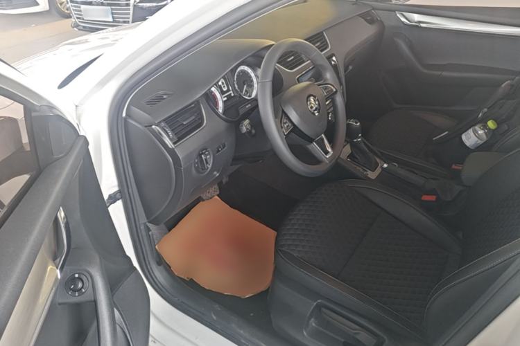 Used Skoda Octavia 2019 1.5L Automatic Smart Drive Luxury Edition China V Standard Driver Seat