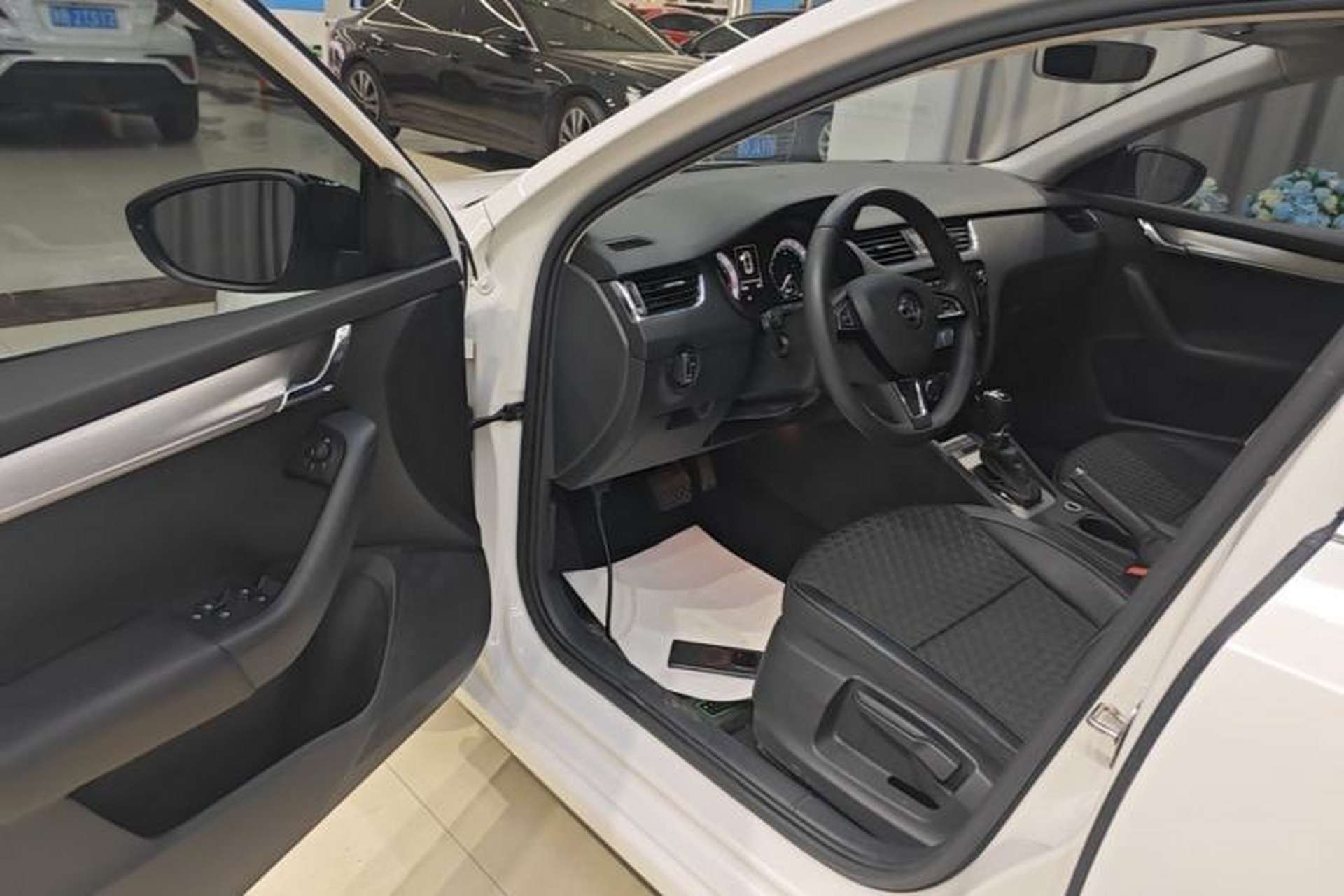 Used Skoda Octavia 2019 TSI280 DSG Luxury Edition Driver Seat