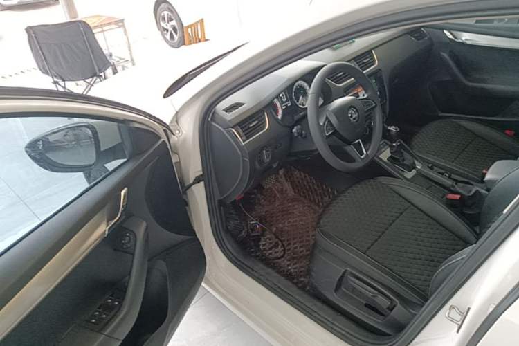 Used Skoda Octavia 2019 TSI230 DSG SmartDrive Luxury Edition China V Standard Driver Seat