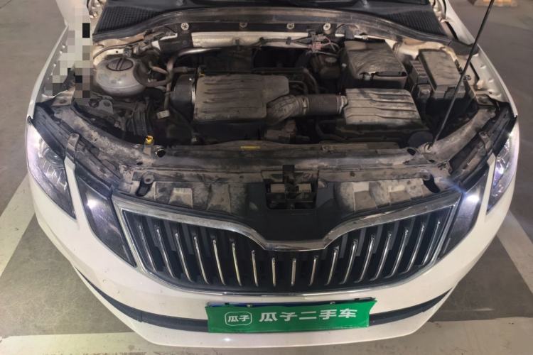 Used Skoda Octavia 2019 1.5L Automatic Luxury Edition Engine Bay