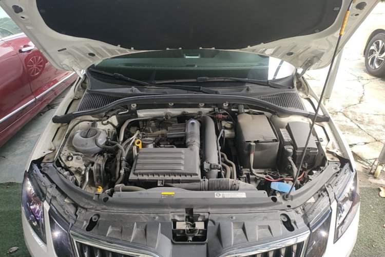 Used Skoda Octavia 2019 TSI230 DSG SmartDrive Comfort Edition China V Standard Engine Bay